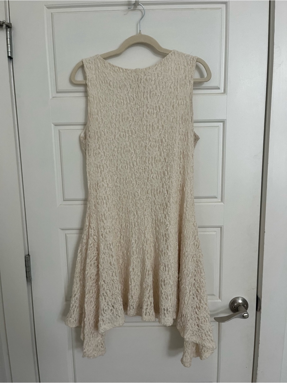 Abercrombie & Fitch Cream Lace Asymmetrical Sleeveless Dress
